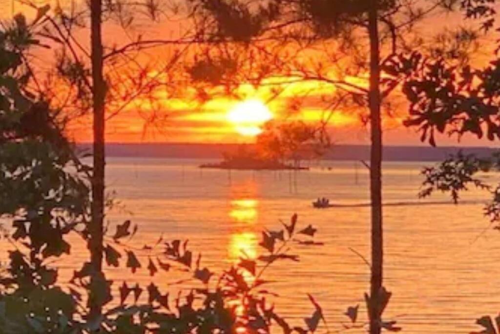 Вилла A Tranquil Retreat Loaded With Ambiance! Sleeps 10 Platt Экстерьер фото