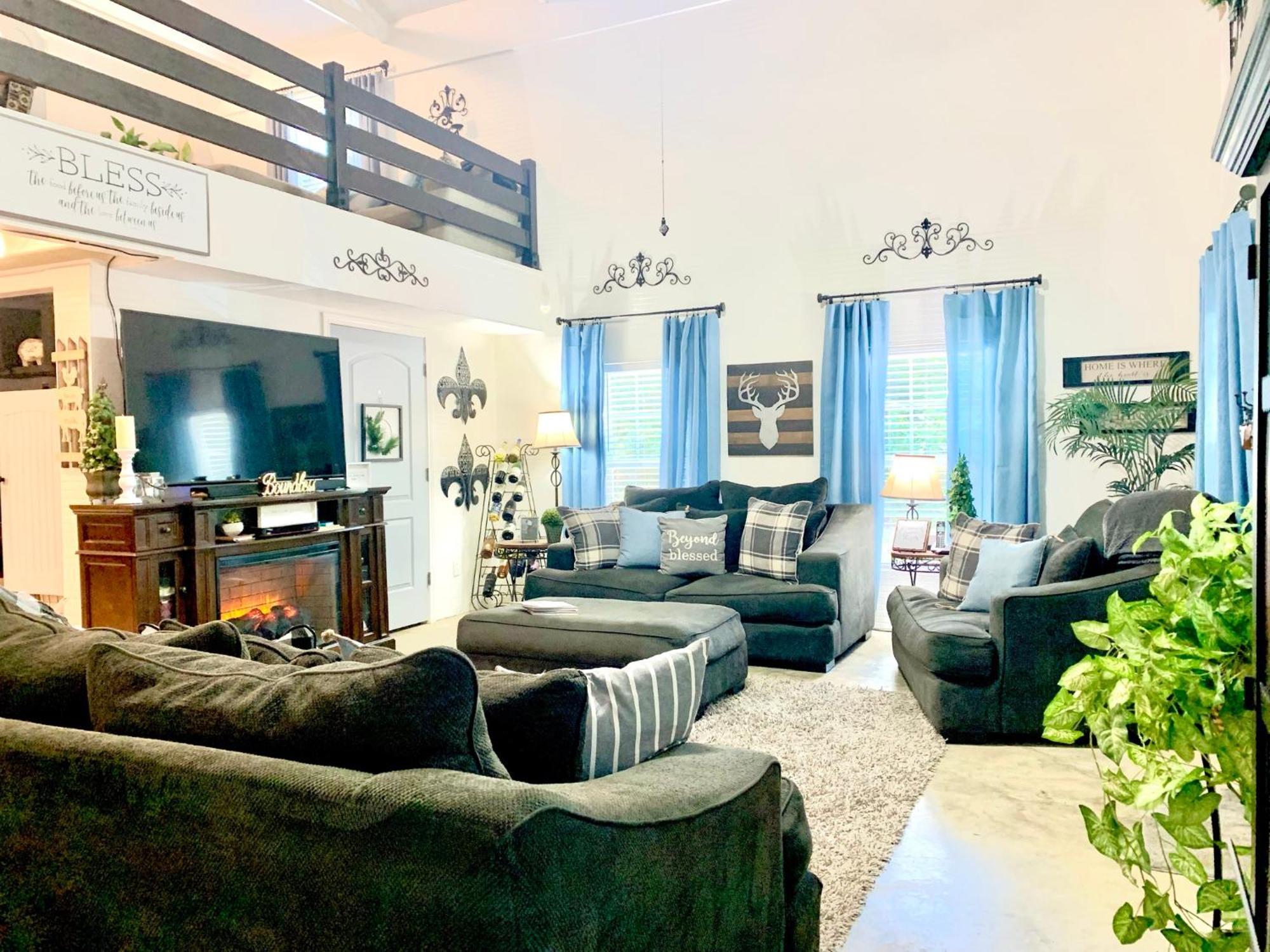 Вилла A Tranquil Retreat Loaded With Ambiance! Sleeps 10 Platt Экстерьер фото